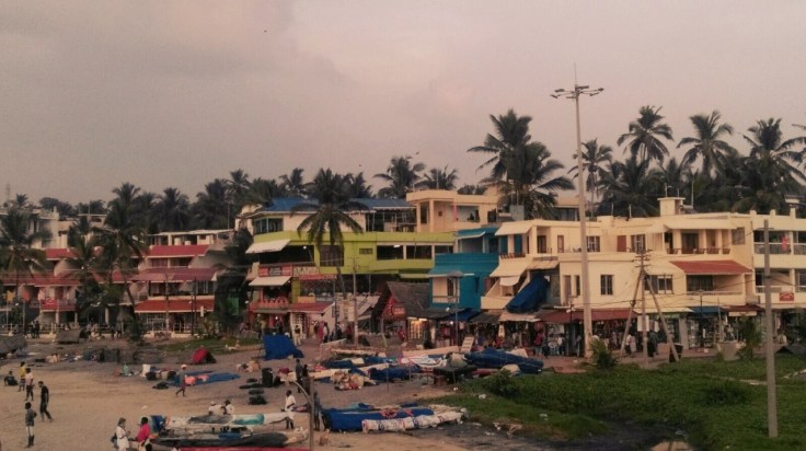 Shops and restaurants near the beach