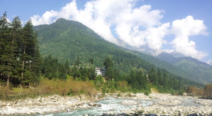 Awe-inspiring flowing River Beas