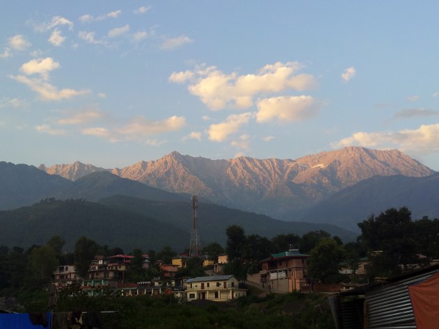 Picturesque sunset on Dhauladhar